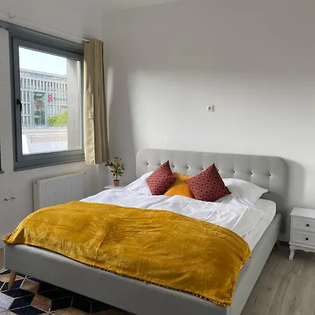 Apartament Suite4monteure - Kueche I Balkon I Waschmaschine I Mittel- Bis Langfristige Vermietung *
